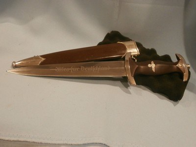 WWII GERMAN SA DAGGER GERMAN WWII NAZI DAGGER WWII SA NAZI DAGGER GERMAN SA NAZI DAGGER WWII GERMAN NAZI SA DAGGER RZM M7/27 (PUMAWERKLAUTERJUNG) - Image 5 of 14