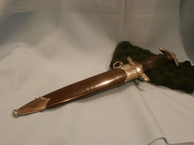 WWII GERMAN SA DAGGER GERMAN WWII NAZI DAGGER WWII SA NAZI DAGGER GERMAN SA NAZI DAGGER WWII GERMAN NAZI SA DAGGER RZM M7/27 (PUMAWERKLAUTERJUNG) - Image 2 of 14