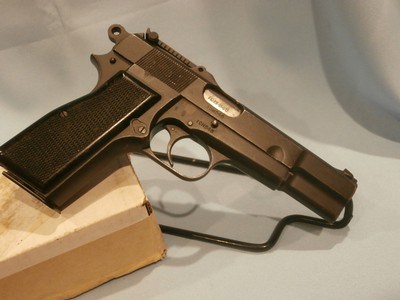 BROWNING HI-POWER 9mm WWII JOHN INGLIS 9mm HI-POWER WWII BROWNING INGLIS HI-POWER 9mm BROWNING FN 9mm HI-POWER JOHN INGLIS - Image 5 of 9