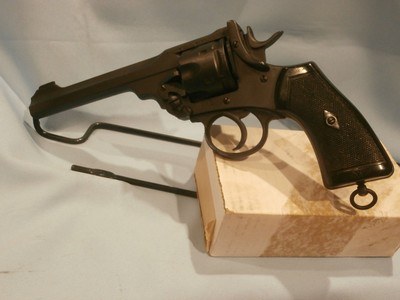 WEBLEY MK VI 1918 .455 CAL ALL-MATCHING SERIAL NUMBERS! EXCELLENT BORE & CHAMBERS! EXCELLENT OVERALL CONDITION 1918!!! - Image 1 of 11