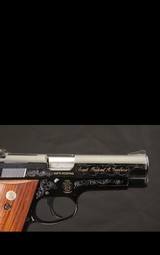 Smith Wesson Model 39 - 9 of 15