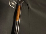 Model 42, plain barrel, 28 inch modified.
This gun is in really nice all original condition.
No wood cracks Som thin - 4 of 7