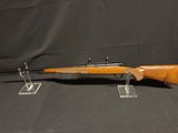 Winchester Model 70, post 64,
scnabel forend,
7mm Mauser.
Absolutely stunning gun