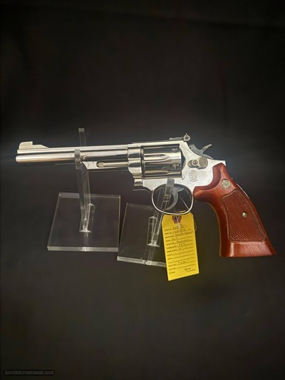 Smith and Wesson, 19-4, .357 mag, Nickel Very good condition.