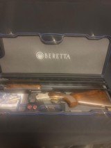 Beretta 687 Silver Pigeon iii, Joel Etchen,
TRAP COMBO,
34/32 barrels,
Nice wood, adjustable comb.
Factory Case
LIKE NEW!! - 3 of 11