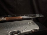 Beretta DT11, 30 inch, over and under with High trap rib.
It looks like new. - 6 of 23
