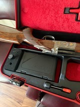 Caesar Guerini Invicutus III, Like new, 32 inch nice wood factory case and accessories. - 14 of 14