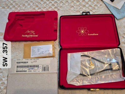 Smith & Wesson 357 Magnum / 38 SW Special, 2