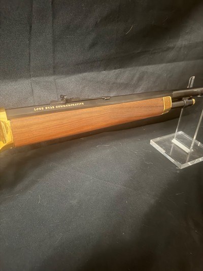 Winchester Model 94 Lone Star Special, 30-30, 26 inch barrel cannot be told from new.Factory styrafoam box and cover. - Image 12 of 17