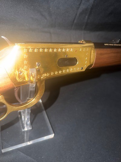 Winchester Model 94 Lone Star Special, 30-30, 26 inch barrel cannot be told from new.Factory styrafoam box and cover. - Image 8 of 17