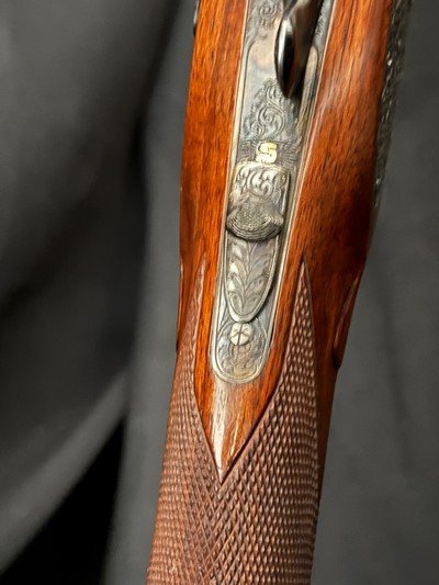 AYA 28 gauge, 26 inch. hand detachable sidelocks like new case color, sharp scroll engraving - Image 15 of 25