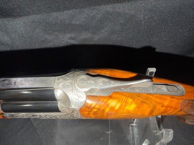 Kolar Max Lite, One of kind Custom Factory engraving, Exhibition wood, 32 inch Factory Case,Matching Carrier barrel with full set of sub gauge tubes - Image 10 of 20