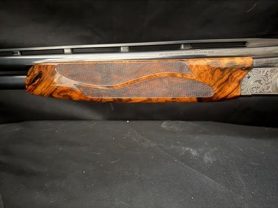Kolar Max Lite, One of kind Custom Factory engraving, Exhibition wood, 32 inch Factory Case,Matching Carrier barrel with full set of sub gauge tubes - Image 8 of 20