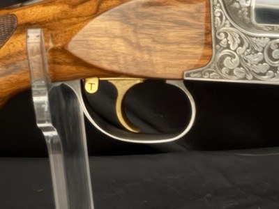 Kolar Max Lite, One of kind Custom Factory engraving, Exhibition wood, 32 inch Factory Case,Matching Carrier barrel with full set of sub gauge tubes - Image 19 of 20