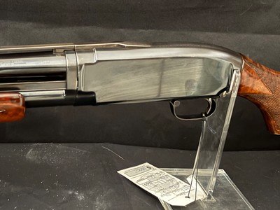 Winchester Model 12 Pigeon Grade, Duck Bill, Milled Reciever, vent rib 30 inch full - Image 15 of 23