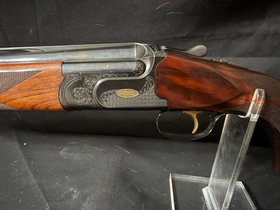 Caesar Guerini Invictus1 32 inch with Briley extended choke tubes.Very good conditon Factory red case. - Image 18 of 19