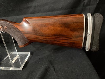 Caesar Guerini Invictus1 32 inch with Briley extended choke tubes.Very good conditon Factory red case. - Image 16 of 19