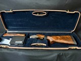 Perazzi MX-2000s, non removable but selectible trigger, 32 inch. Silver frame, Cornocopia of Muller tubes.Great condition, Nice Wood - 3 of 25
