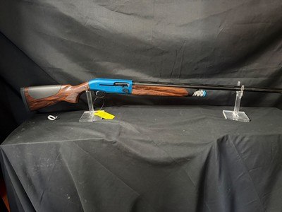 Beretta A-400, 20 gauge,30 inch barrel,Briley add ons.Factory case.Very nice condition - Image 8 of 12
