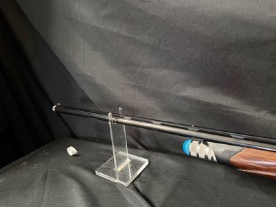 Beretta A-400, 20 gauge,30 inch barrel,Briley add ons.Factory case.Very nice condition - Image 7 of 12
