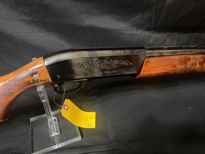 Remington 1100left hand, fixed skeet choke adjustable comb, factory green plastic case - Image 5 of 15