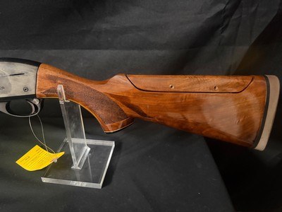 Remington 1100left hand, fixed skeet choke adjustable comb, factory green plastic case - Image 10 of 15