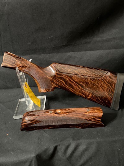 Krieghoff #3 Stock set, enhanced grain, very nicely finished.Factory length. Adjustable comb - Image 4 of 4