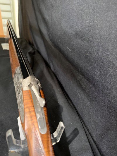 Browning Citori Privelage 20 gauge with side plates, 28 inch, invector tubes, factory box, non automatic safety. - Image 10 of 15