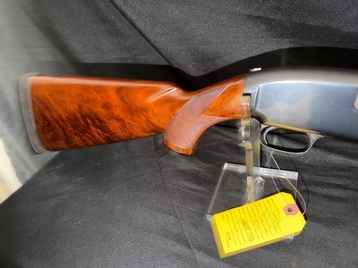 Winchester Model 12, Pre 64,1961, 30 inch full choke, 3 Pin Factory ventilated rib - Image 2 of 18