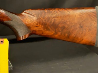 Winchester Model 12, Pre 64, 30 inch full, marked Trap on the magazine, 2 pin, nice wood great conditon - Image 3 of 12