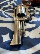 SMITH AND WESSON MODEL 629 BRIGHT STAINLESS - 3 of 15