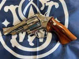 SMITH AND WESSON MODEL 629 BRIGHT STAINLESS