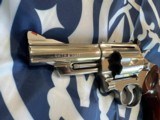 SMITH AND WESSON MODEL 629 IN BRIGHT STAINLESS - 3 of 15