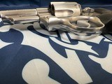 SMITH AND WESSON 6291987 - Image 9 of 15