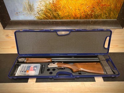 Beretta Silver Pigeon 686 Sporting Left Hand 12ga 32 