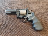 Smith and Wesson 327PD .357 Magnum - 2 of 5