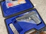 Dan Wesson Valor .45ACP Government 1911 LNIB - 2 of 15