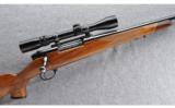 Weatherby Mark V Deluxe, .270 WBY MAG - 1 of 9