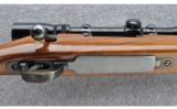Weatherby Mark V Deluxe, .270 WBY MAG - 4 of 9