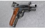 Smith & Wesson 52-2, .38 Special Mid-Range - 3 of 3