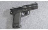 H&K USP, .45 ACP - 1 of 3