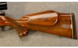 Weatherby Mark V Custom Grade .300 Wby. - 7 of 9