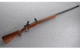 Winchester Model 70 Classic Sporter, .300 WBY MAG - 1 of 9