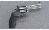 Smith & Wesson 686-6, .357 MAG - 1 of 3