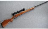 Weatherby Mark V Sporter, .300 WBY MAG - 1 of 9