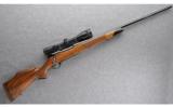Weatherby Mark V, .300 WBY MAG - 1 of 9