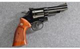 Smith & Wesson Model 19-3, .357 MAG - 1 of 3