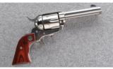 Ruger New Model Vaquero, .357 S&W MAG - 1 of 3