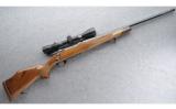 Weatherby Vanguard Deluxe, .300 WBY MAG - 1 of 9