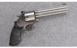 Smith & Wesson 686-6, .357 MAG - 1 of 1